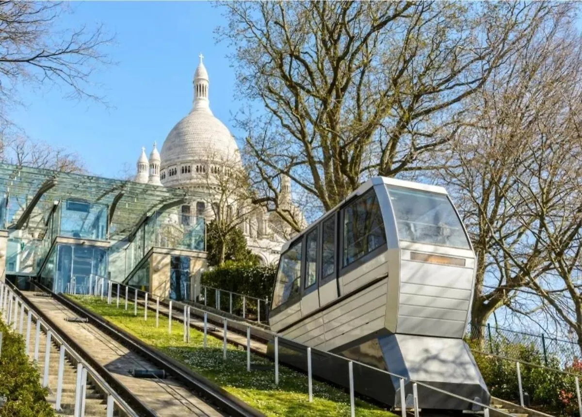 Apartment Charmant Studio Au Pied De Montmartre Dans Residence Avec Gardien Et Camera De Surveillance Paris